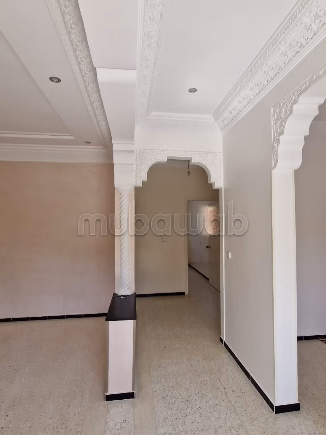 Casa di lusso in affitto a Hay Nahda. 2 camere eleganti. Terrazza