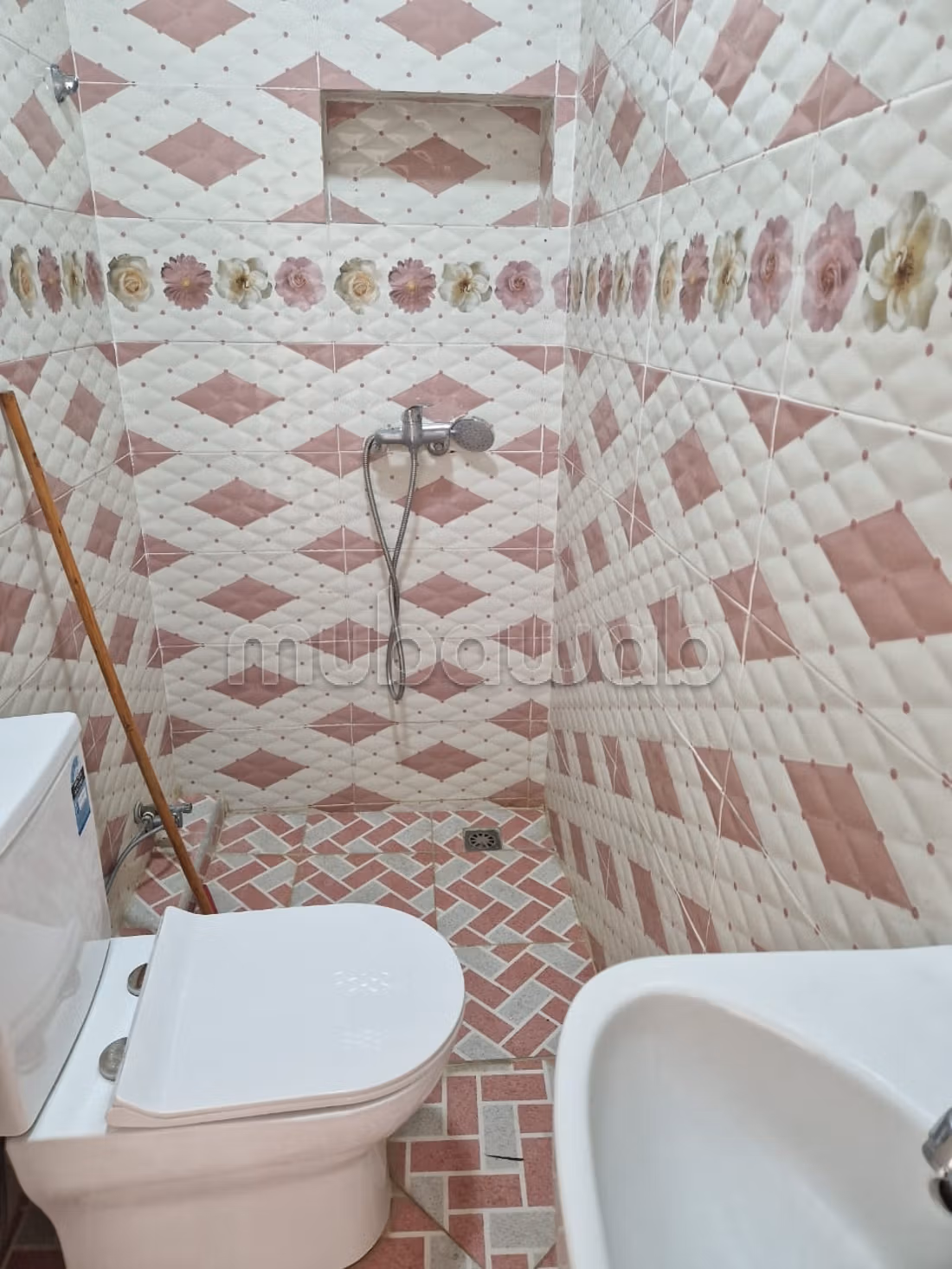 Casa di lusso in affitto a Hay Nahda. 2 camere eleganti. Terrazza