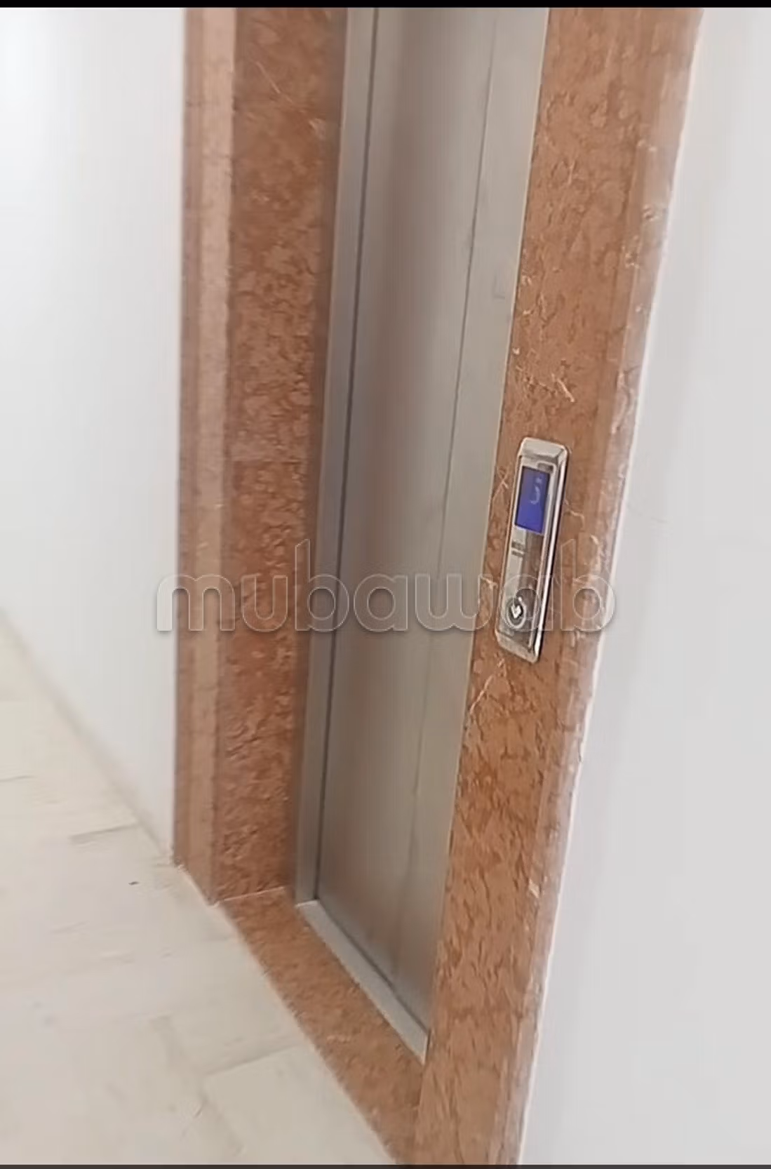 Appartamento arredato con grande terrazza privata