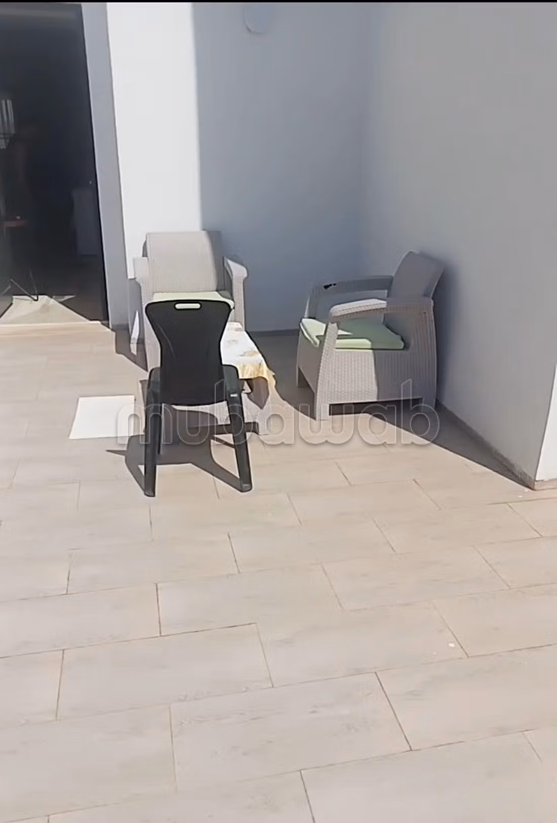 Appartamento arredato con grande terrazza privata