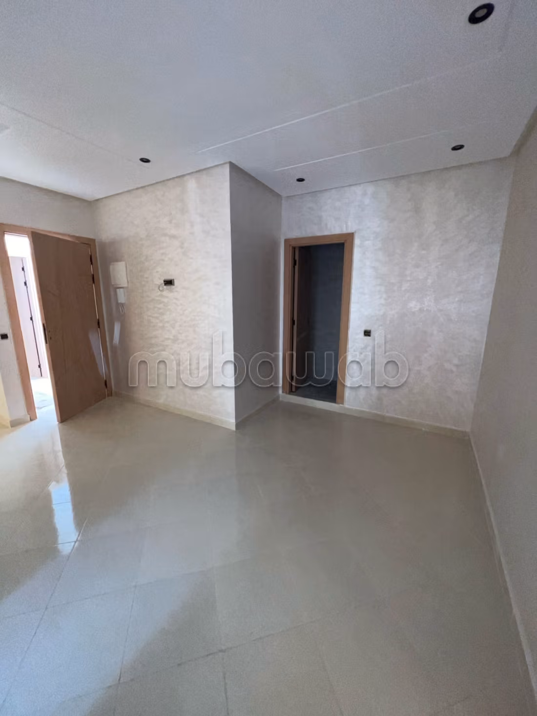Appartement à l'achat à Guich Oudaya. 4 chambres agréables. Salon traditionnel, antenne parabolique générale — 4