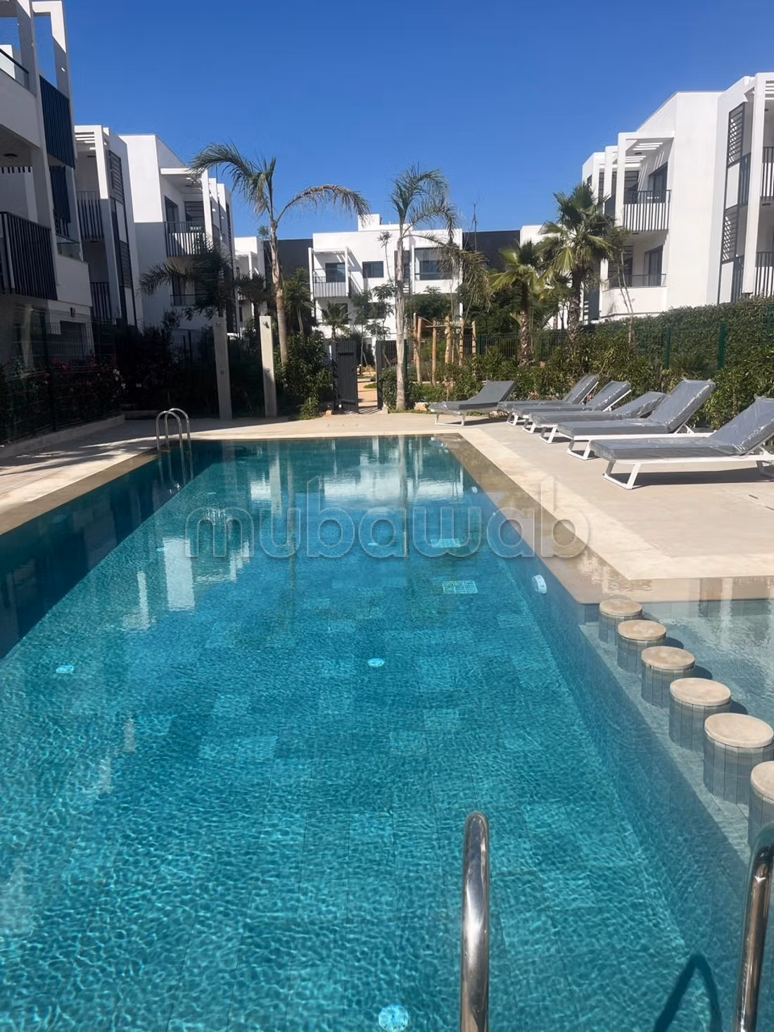 BEL appartement à louer 
AIN DIAB extension — 2