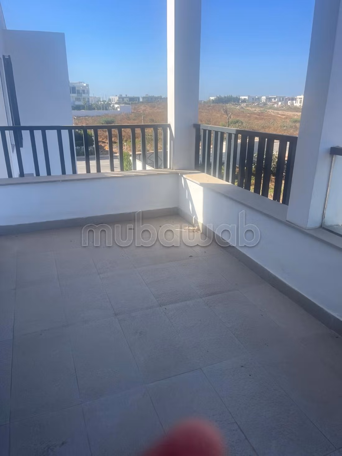 BEL appartement à louer 
AIN DIAB extension — 4