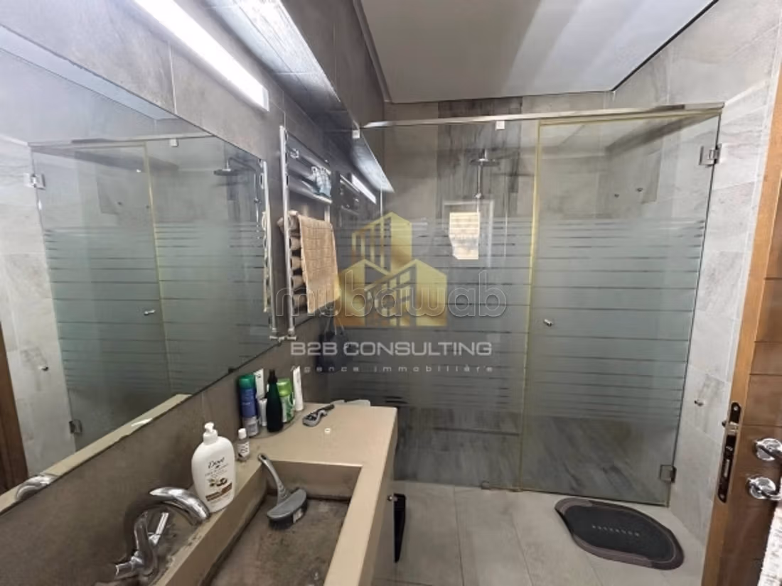 A vendre une villa s 4 a la marsa