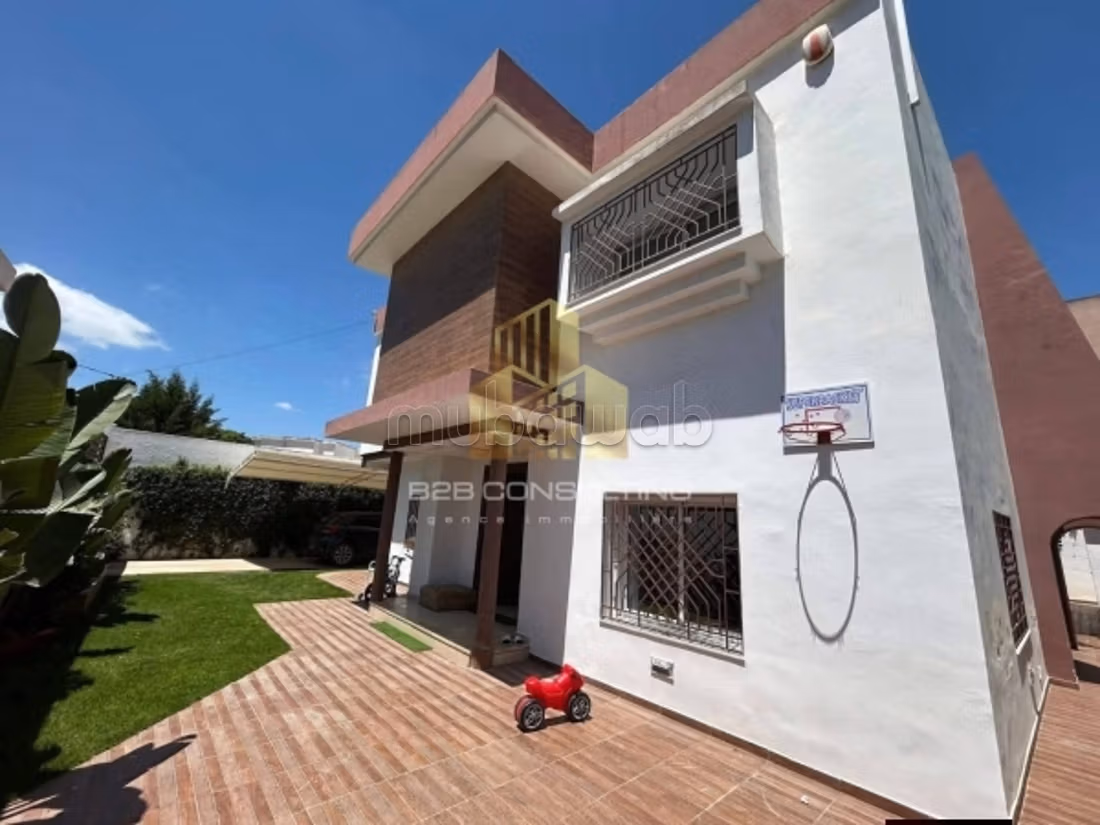 A vendre une villa s 4 a la marsa