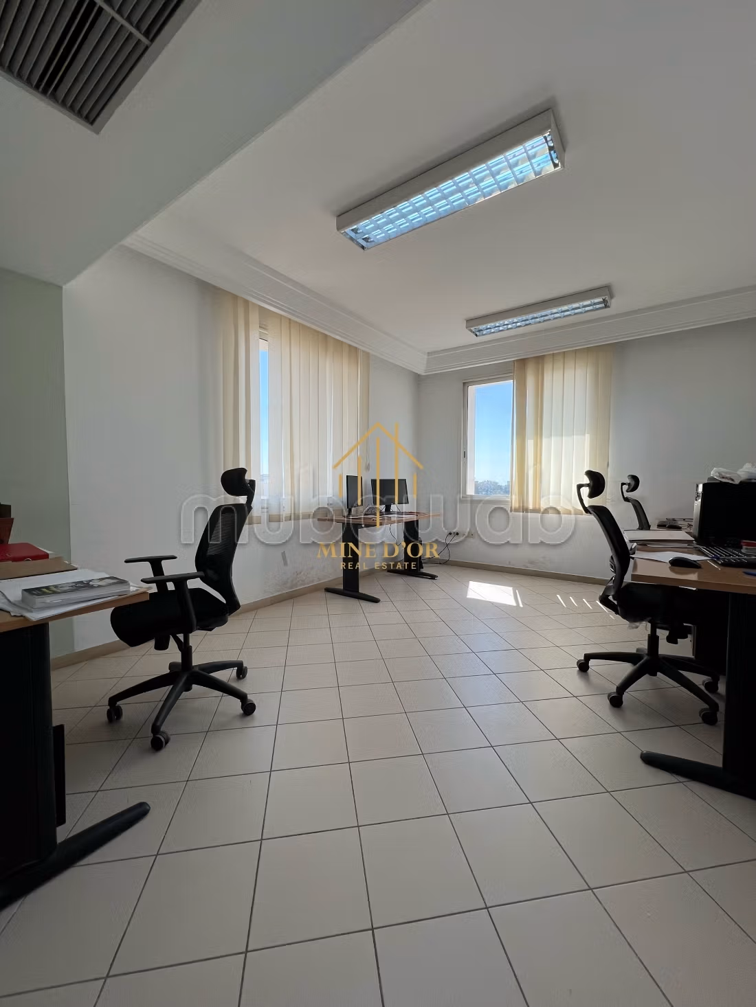In vendita un piano di 475 m² al Centro Urbano Nord