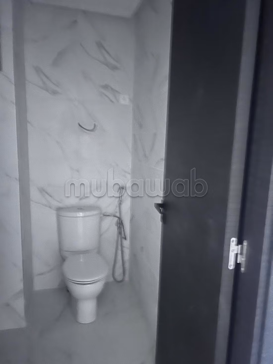Office rental in Hamria. Total area 87 m². With elevator and terrace
