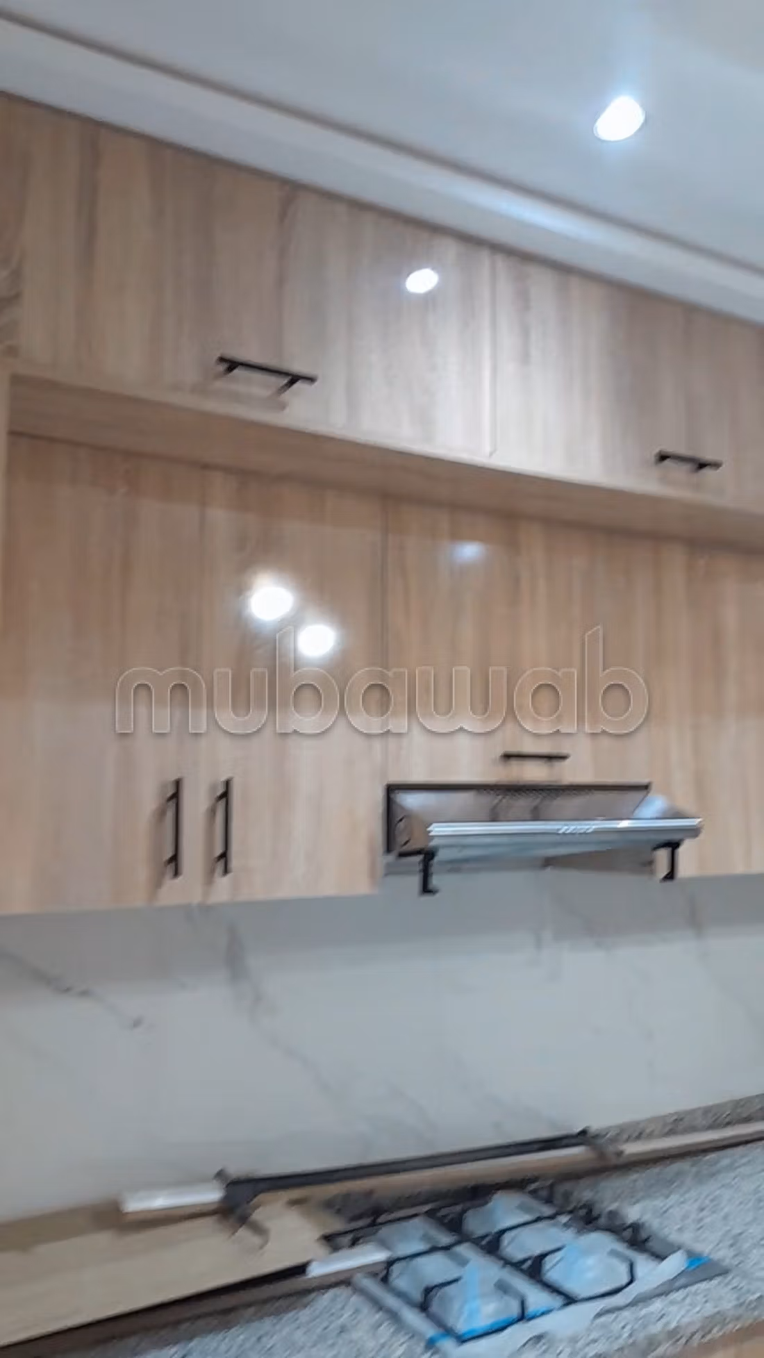 Appartement à vendre à Azrou. 3 grandes pièces. Porte solide et double vitrage
