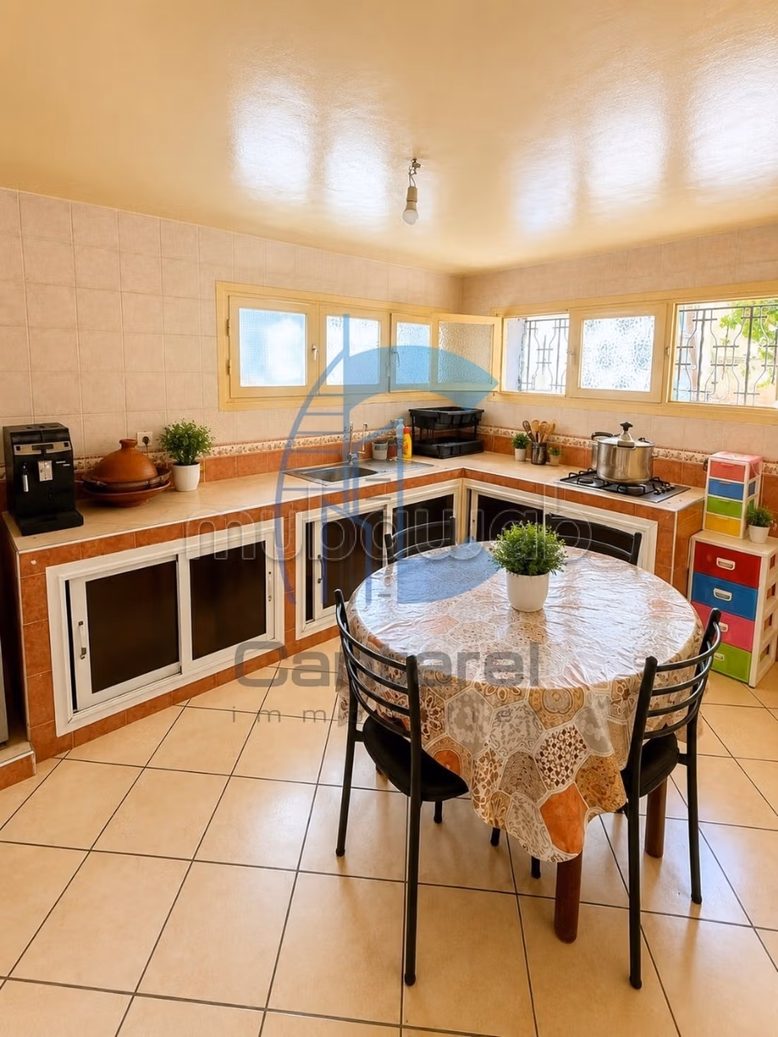 Venta villa a renovar - Triángulo de Oro
