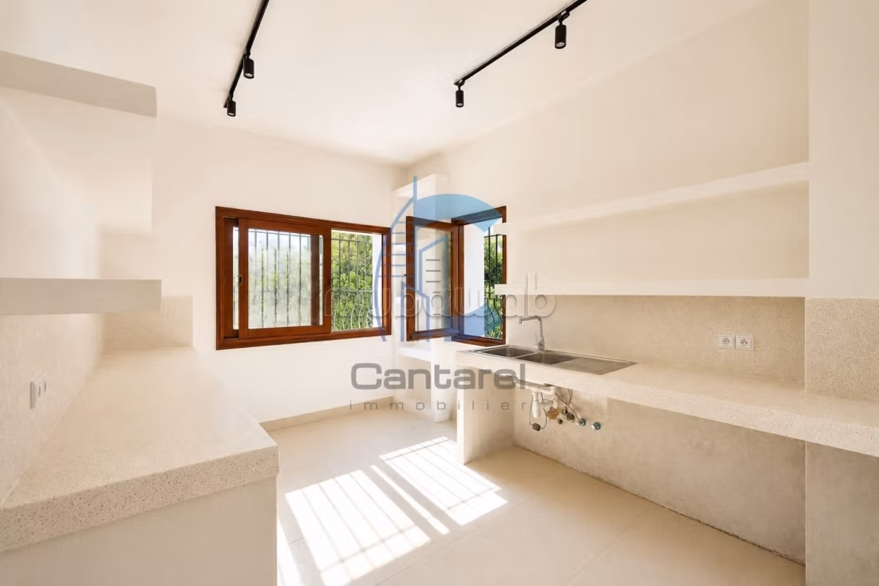 Villa de 450 m² à louer pour usage bureau – Proche Studio des Arts Vivants — 4