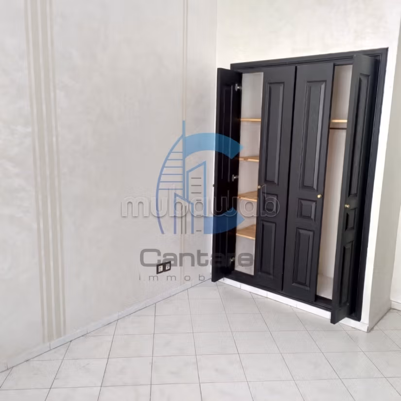 À louer appt vide avec grande terrasse rdc maarif — 2