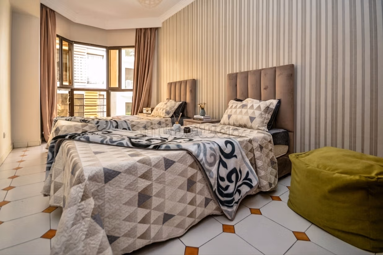 Gemeubileerd 2 kamers — Gauthier, Sebou straat