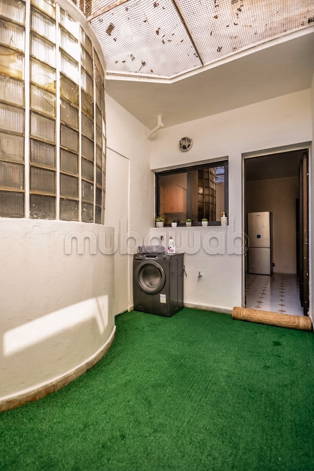 Gemeubileerd 2 kamers — Gauthier, Sebou straat