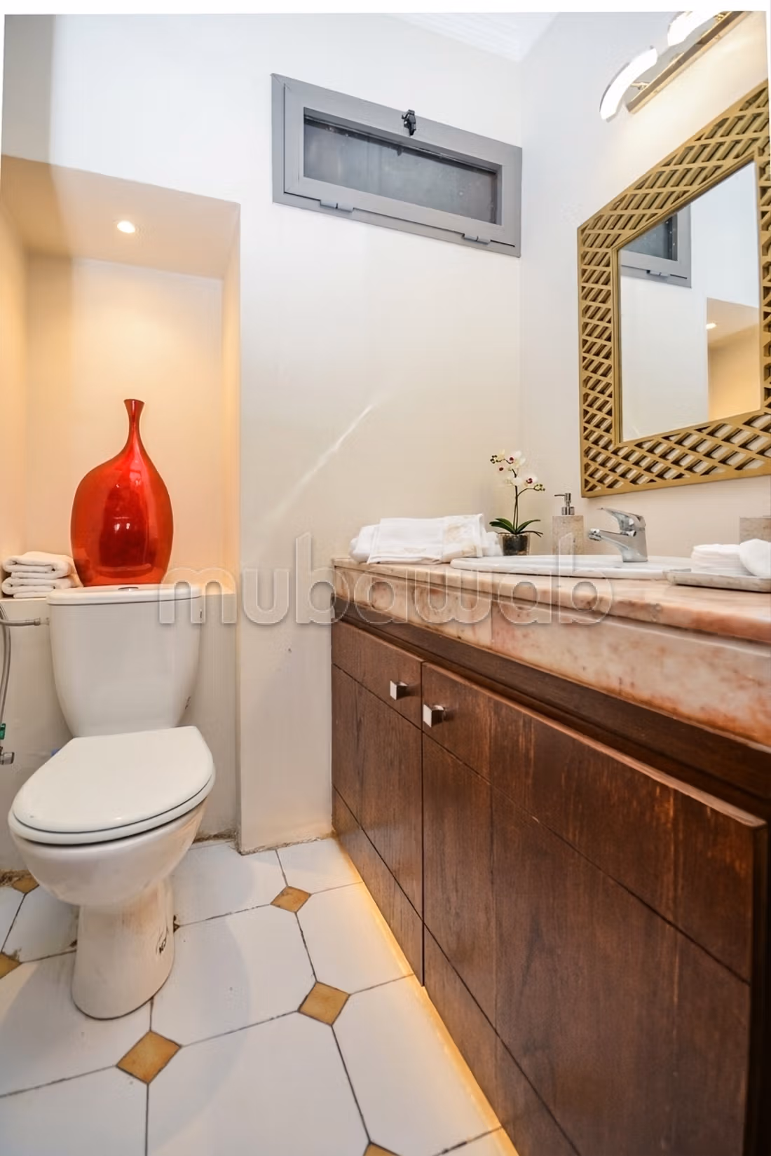 Gemeubileerd 2 kamers — Gauthier, Sebou straat