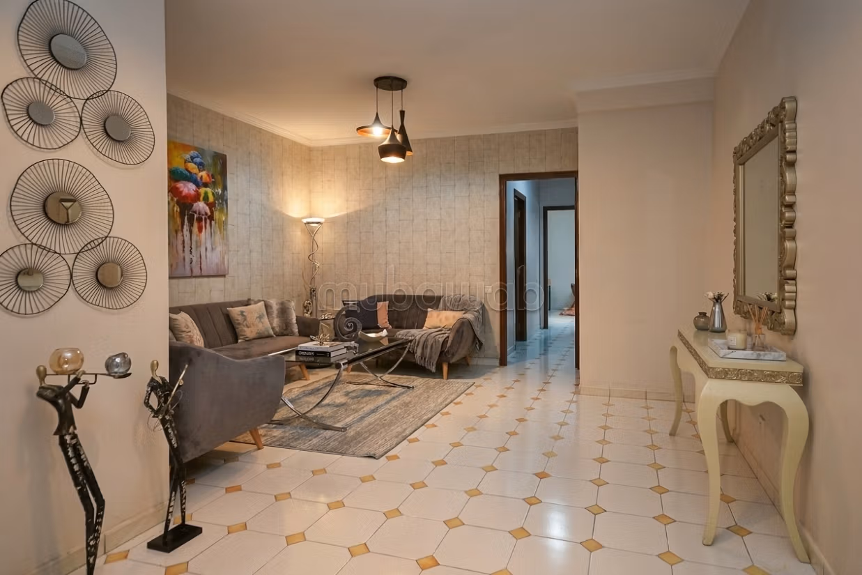 Gemeubileerd 2 kamers — Gauthier, Sebou straat