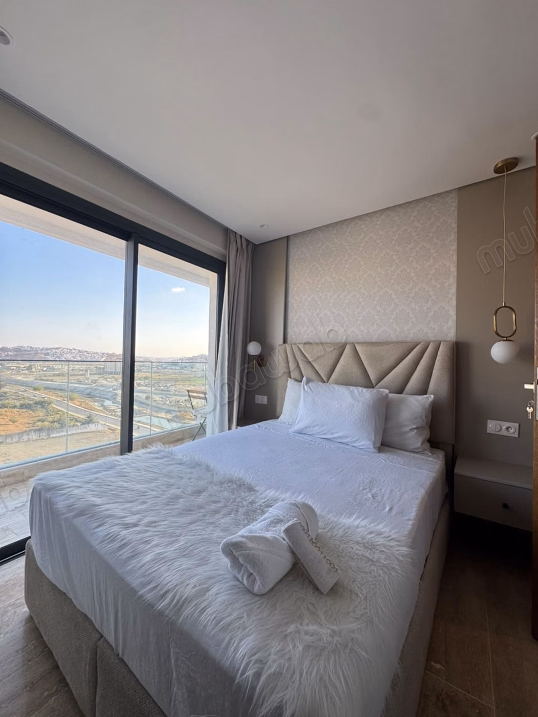 Stunning furnished apartment with 2 bedrooms for rent