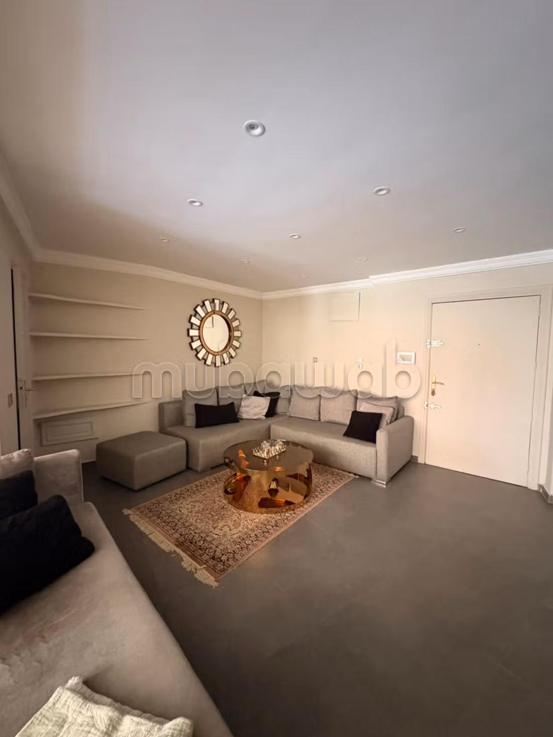 A LOUER Bel Appartement rénové sur Maarif ext