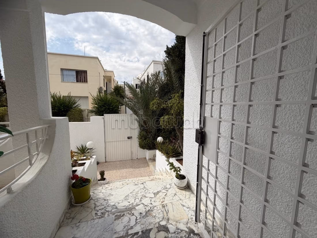 A vendre une villa à Menzah 8