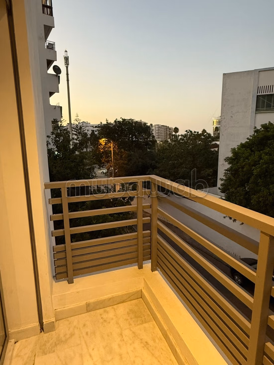 Studio à louer à Palmier
Balcon et parking — 3