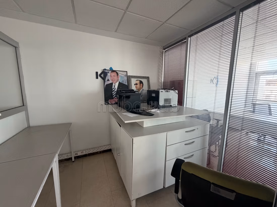 À louer: bureau entièrement équipé situé sur le boulevard Zerktouni