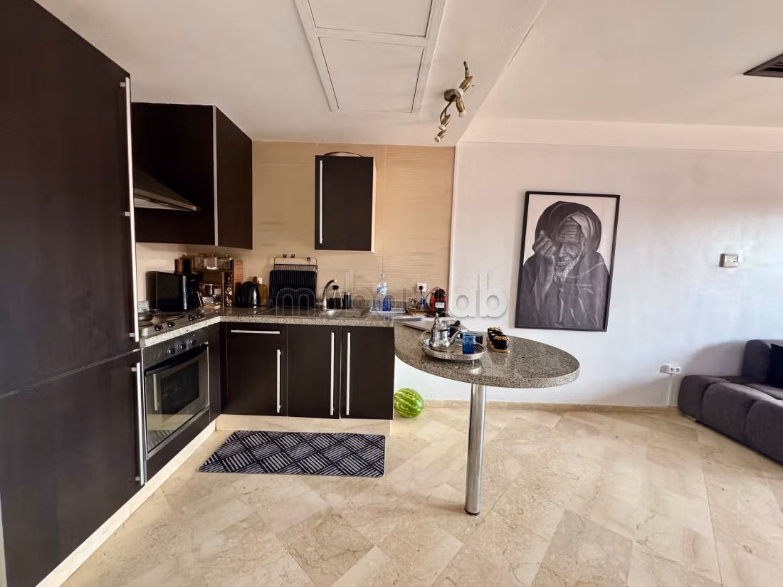 Appartement meublé dernier étage / Rés. Piscine — 5