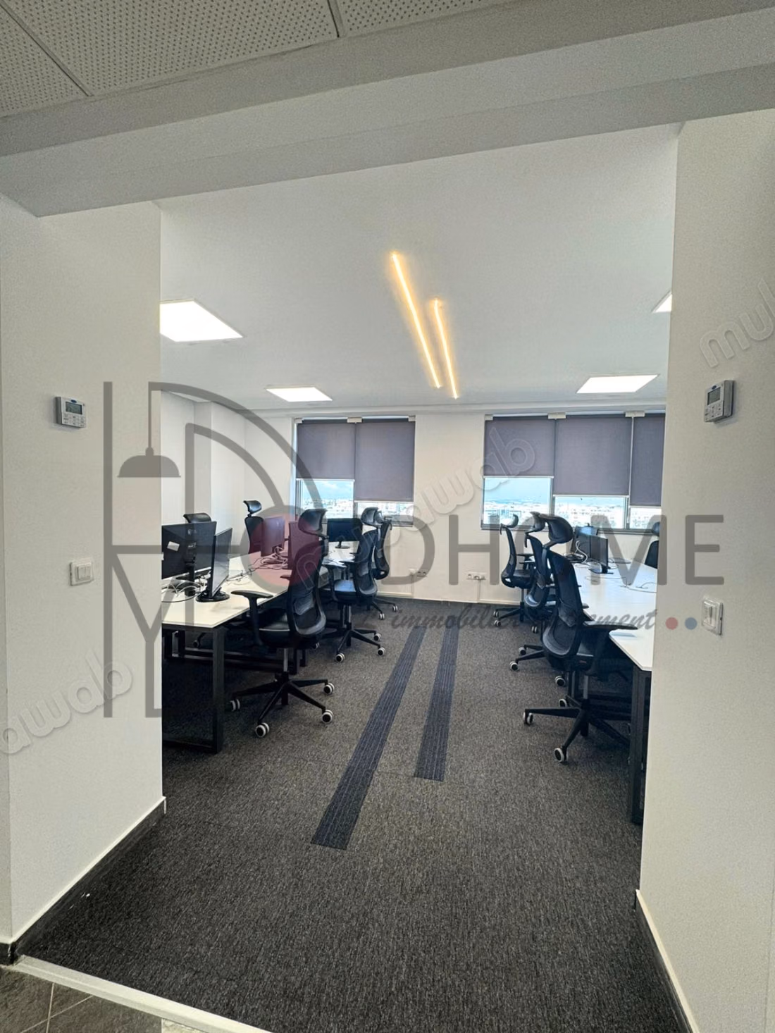For rent spacious office 332m² in the northern urban center