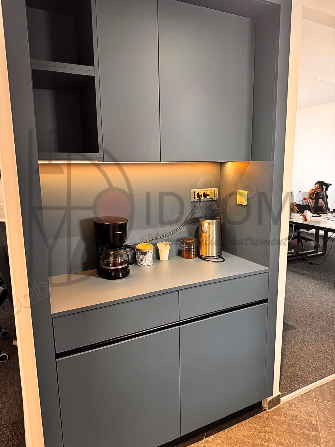 For rent spacious office 332m² in the northern urban center