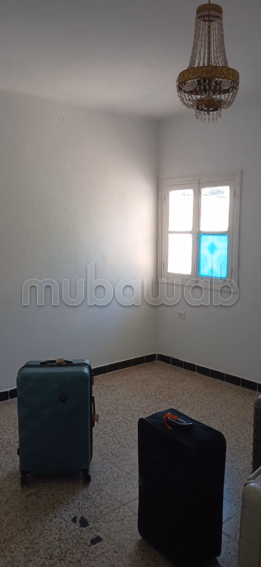 RDC Indépendant, Jardin, 2 entrees A renover