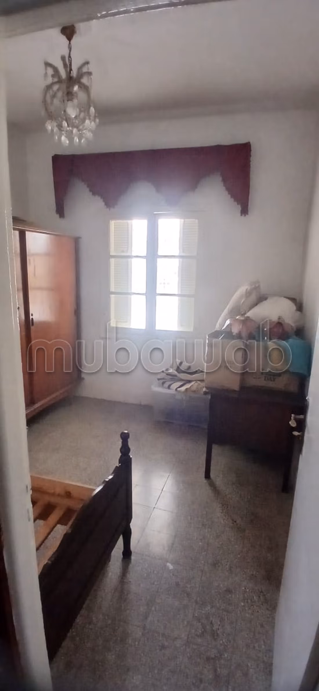 RDC Indépendant, Jardin, 2 entrees A renover