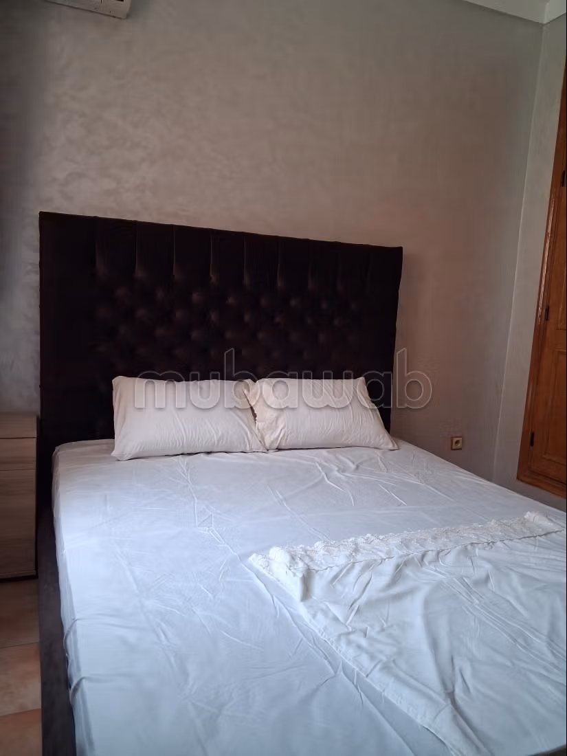 Bel appartement en location à Route de Safi.
Surface de 64 m².
Meublé — 3