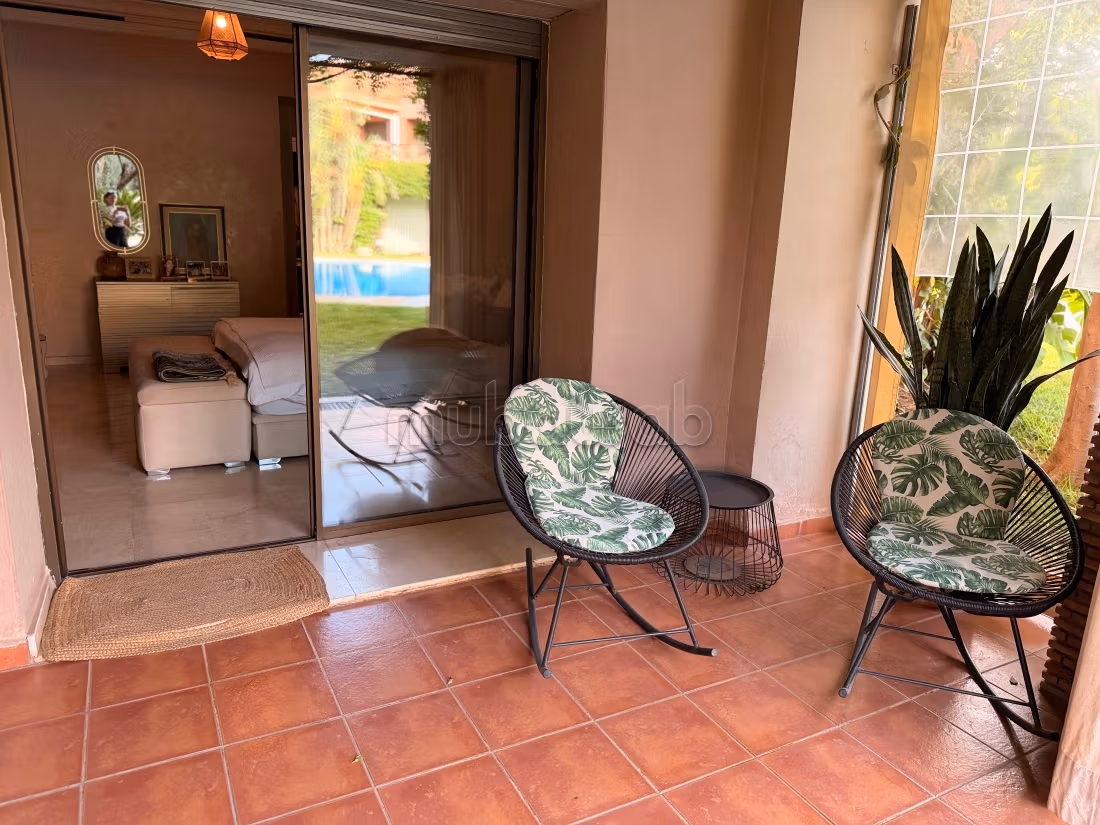 Agdal: Bel appartement à louer meublé, en 3 Ch, résidence avec jardin et Piscine commune