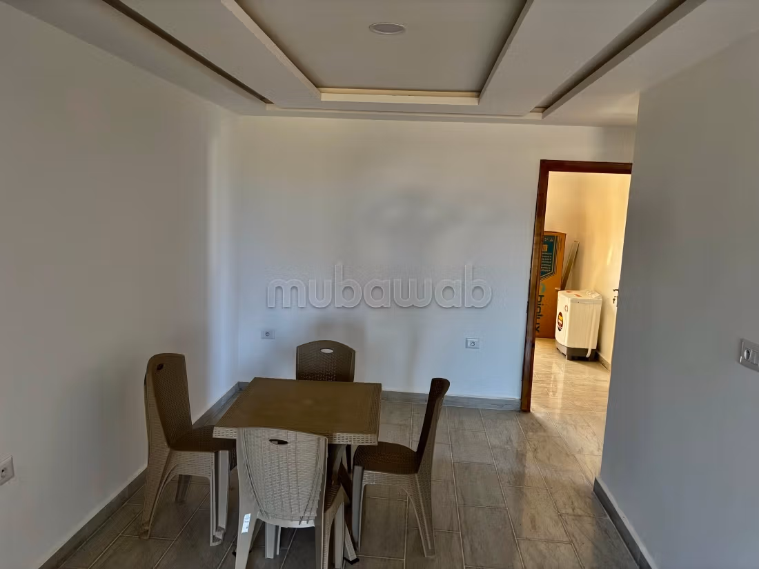Affitto stagionale. Superficie 120 m². Antenna parabolica e porta blindata