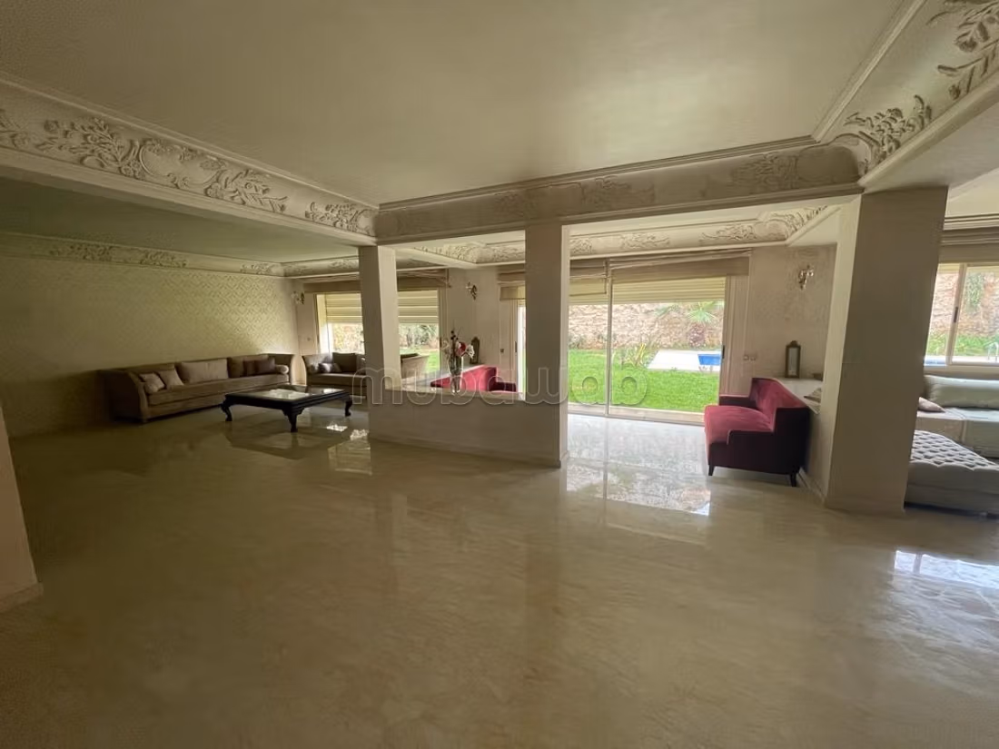 Location villa de haut standing à Harhoura. 4 chambres. Bien meublé