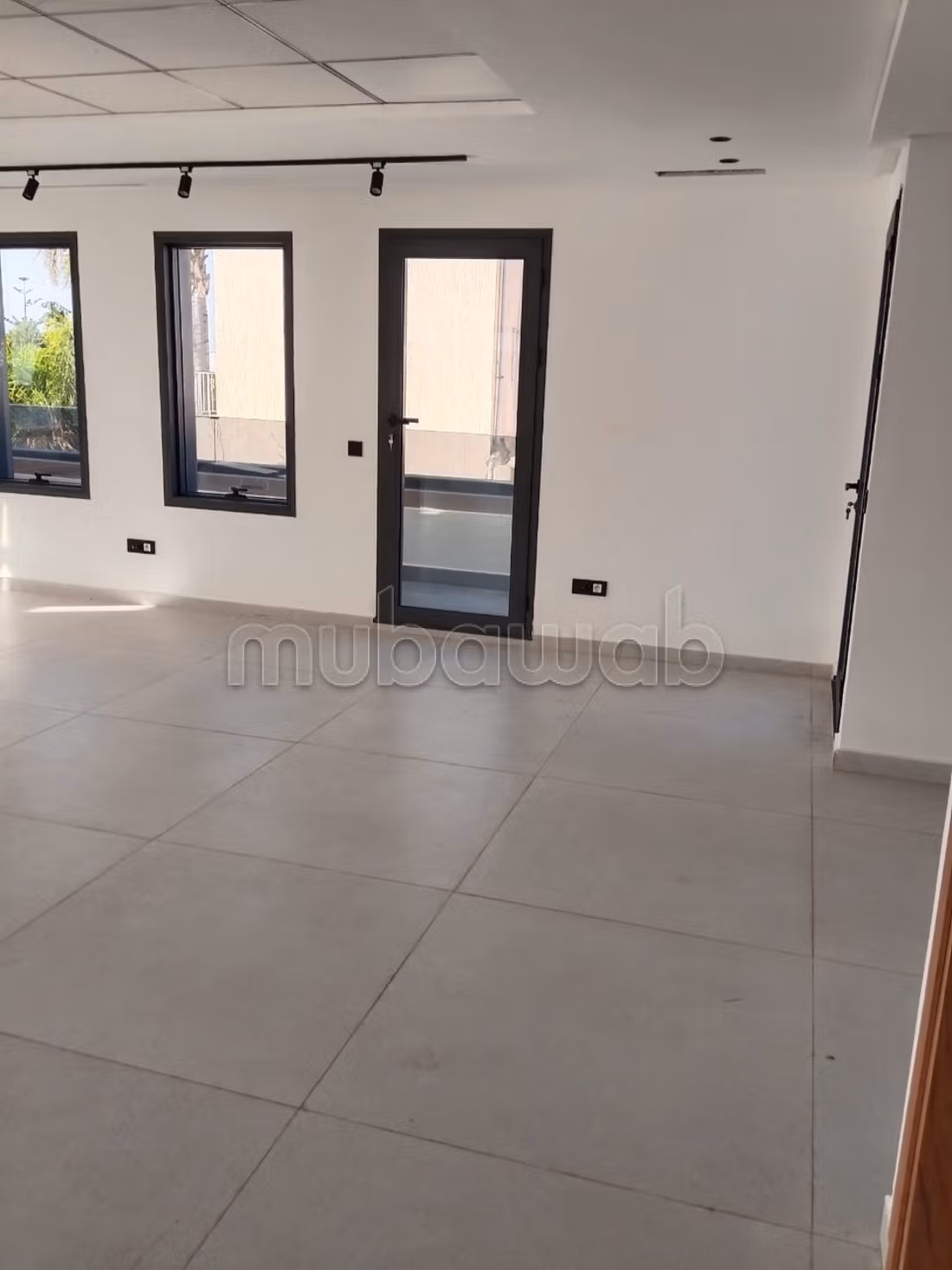 Location villa de haut standing à Harhoura. 4 chambres. Bien meublé
