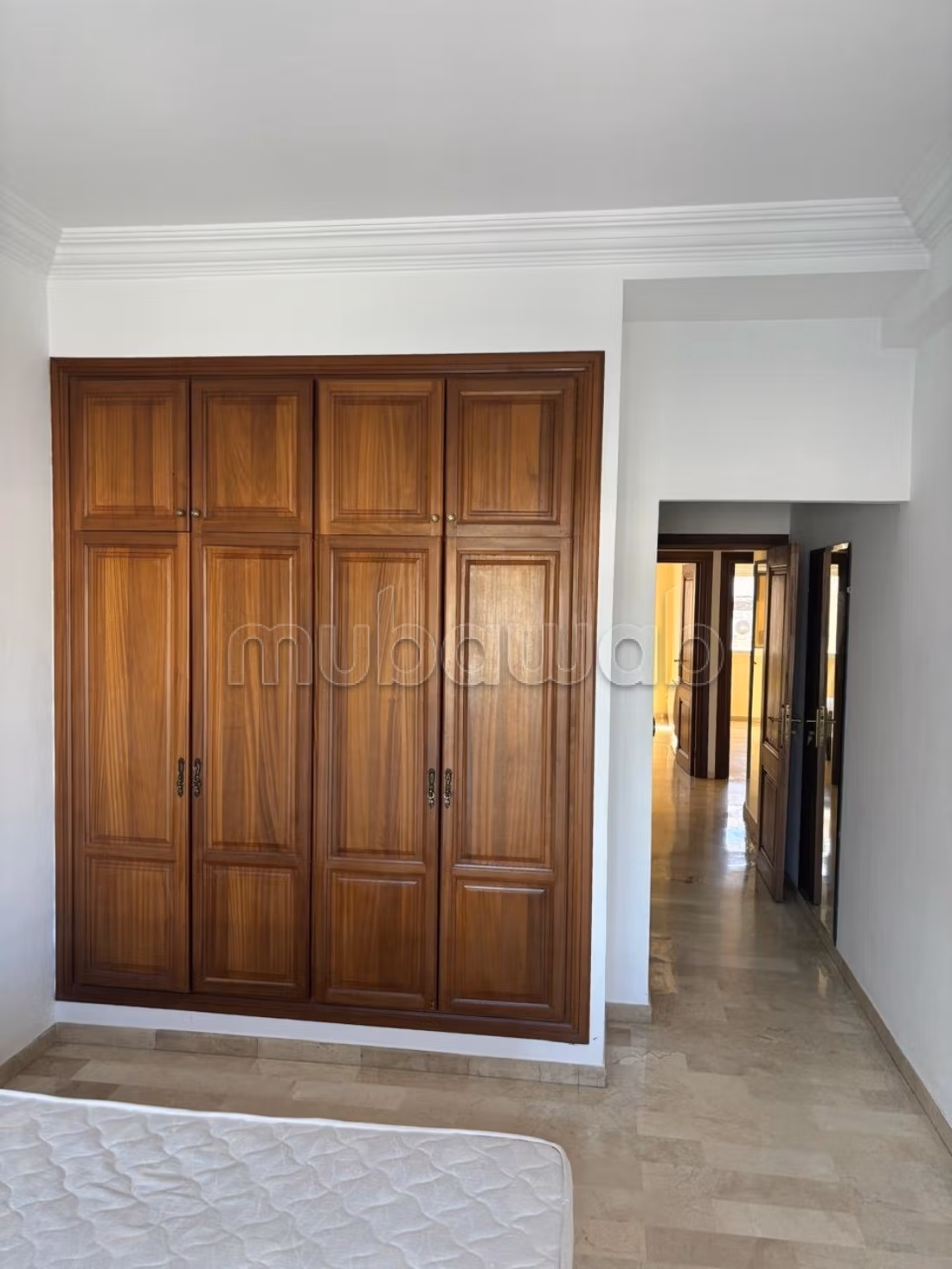 Appartement en location à Agdal. 1 Pièce. Salon typique marocain, résidence sécurisée — 3