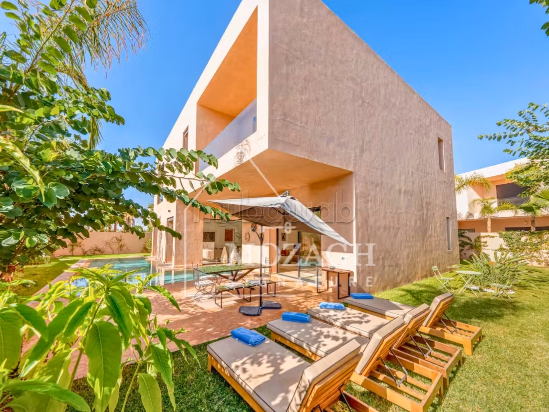 Superb villa with private pool on Route d'Ourika