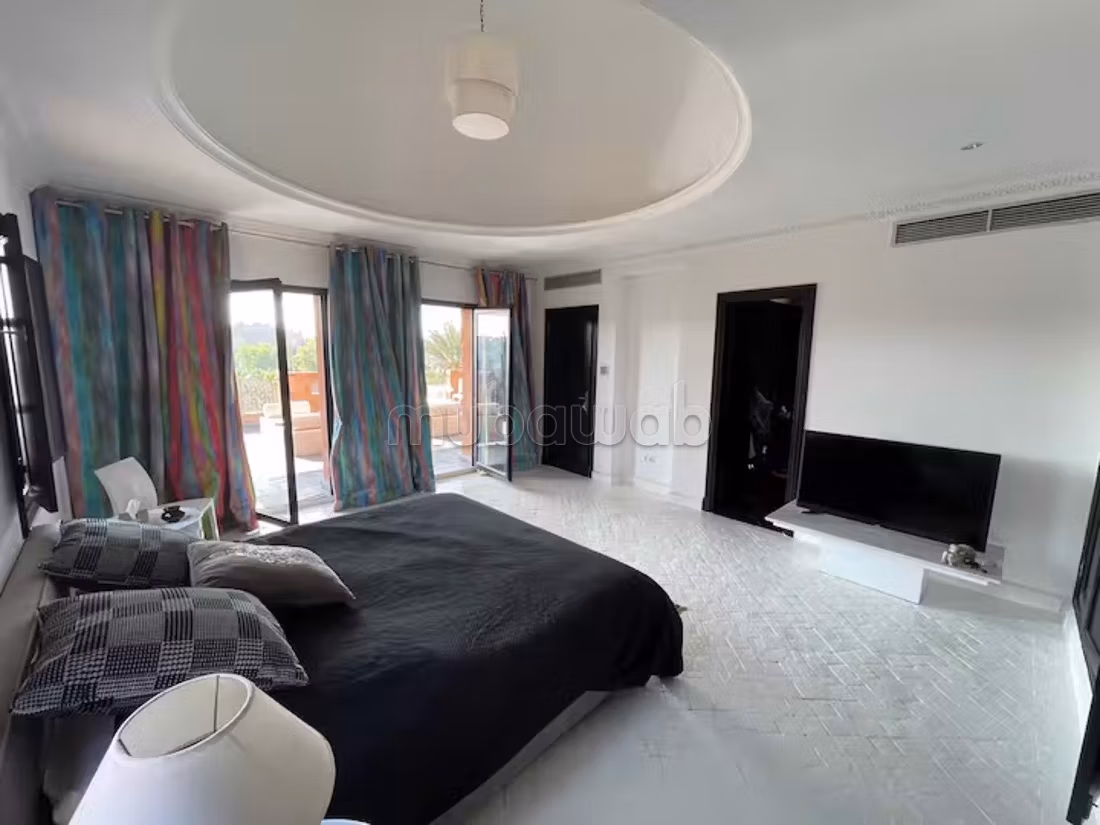 Superba villa in vendita sulla strada di Casablanca