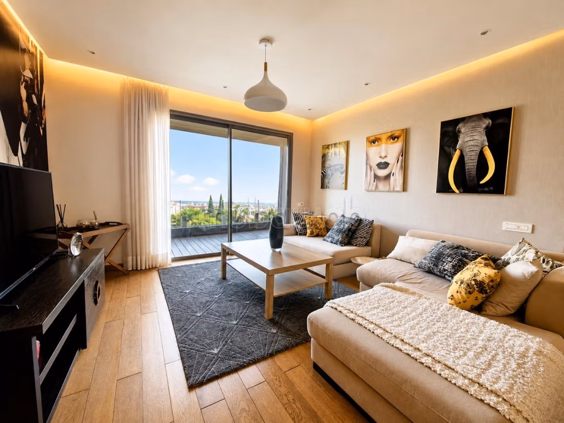 Marina/Appartement meublé 150m² Vue mer — 3