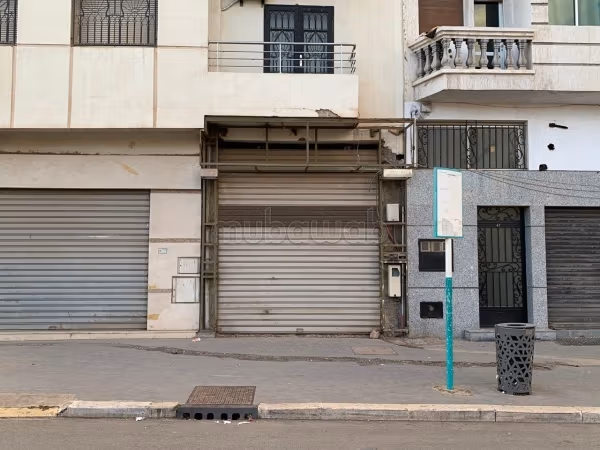 Local commercial à louer/vendre à Hay Laymoun