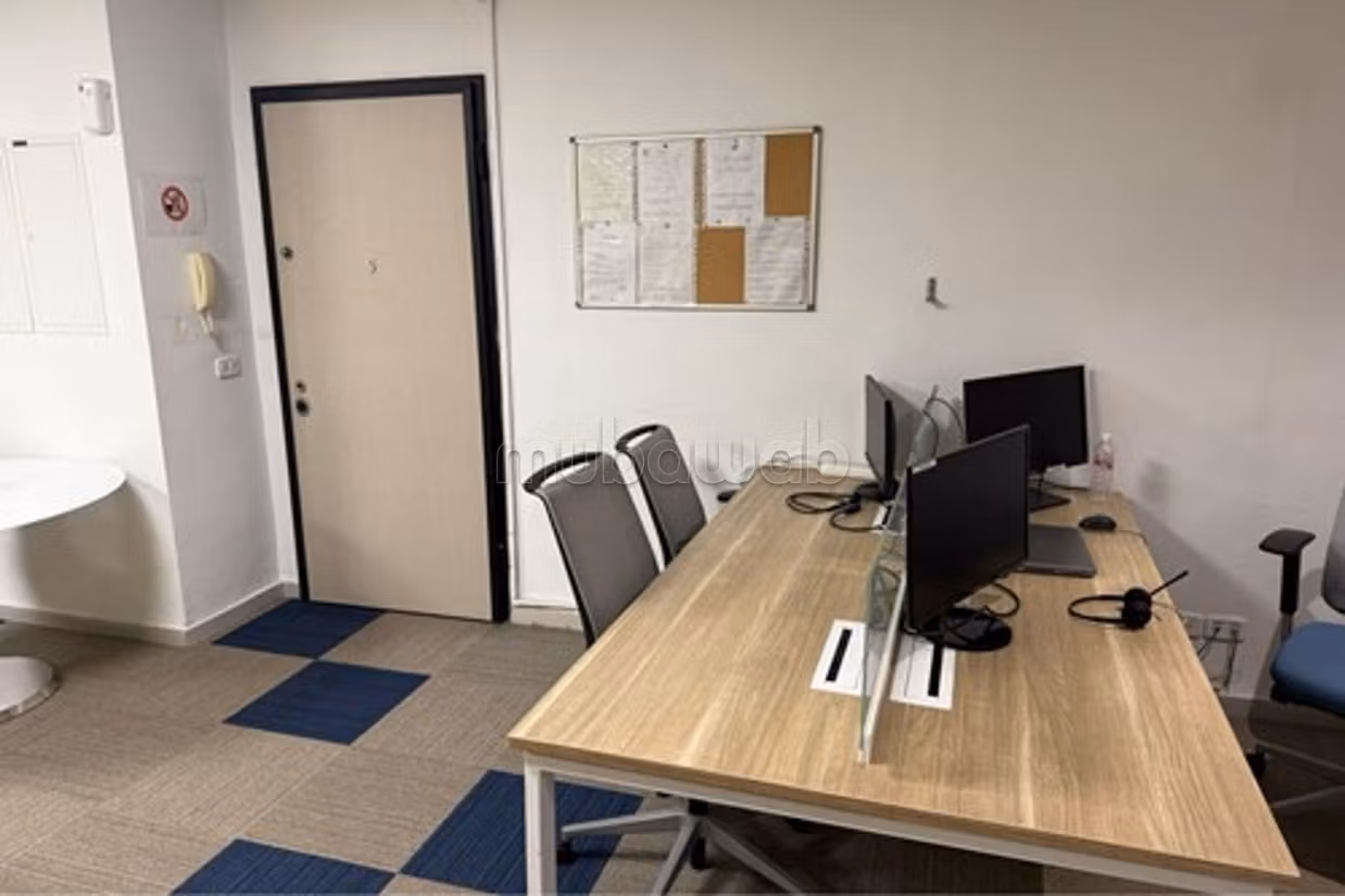 Luxurious Office at Lake Gardens 2, Tunis