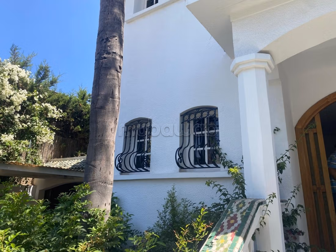 Manifique villa a la location vide a Ciel 
30000dh