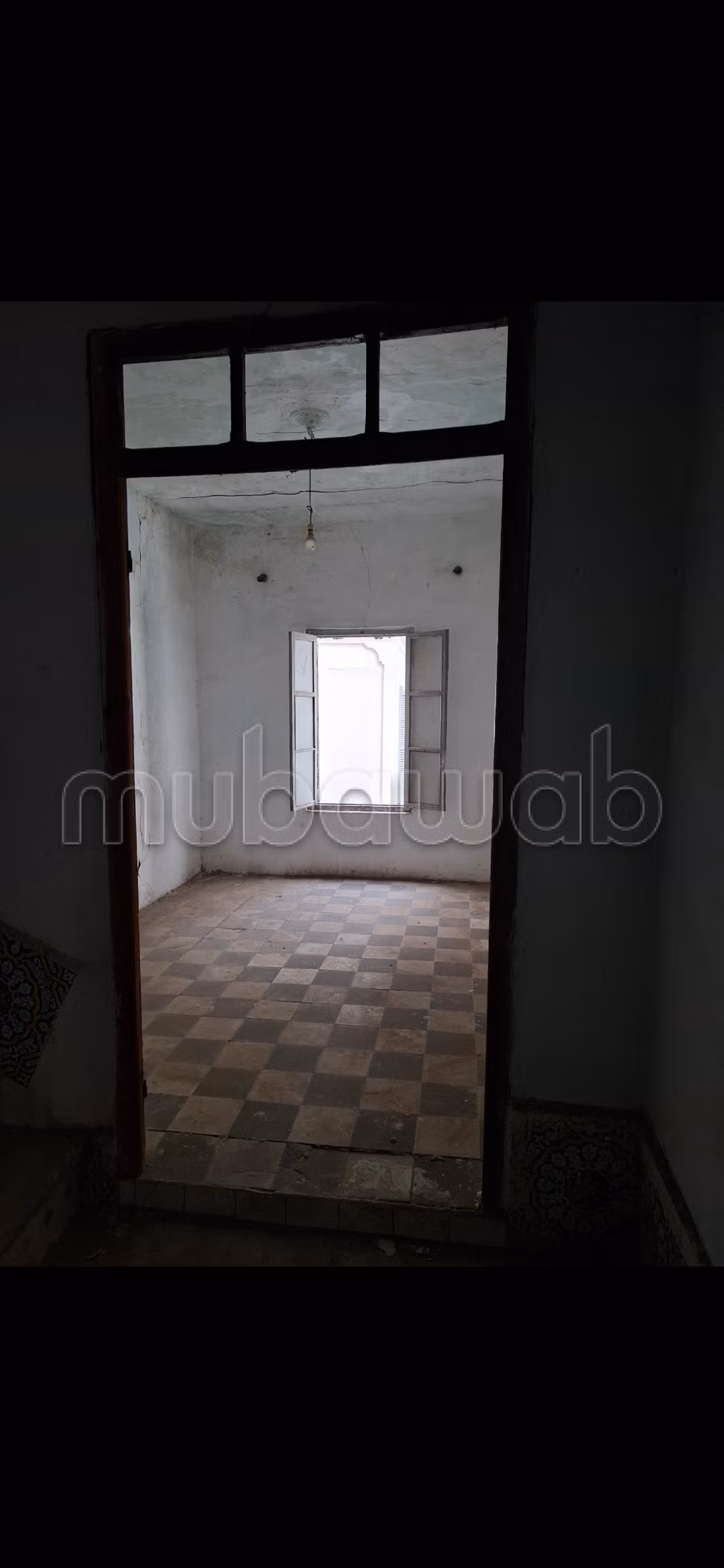 Klein riad in de grote souk aan de winkelstraat