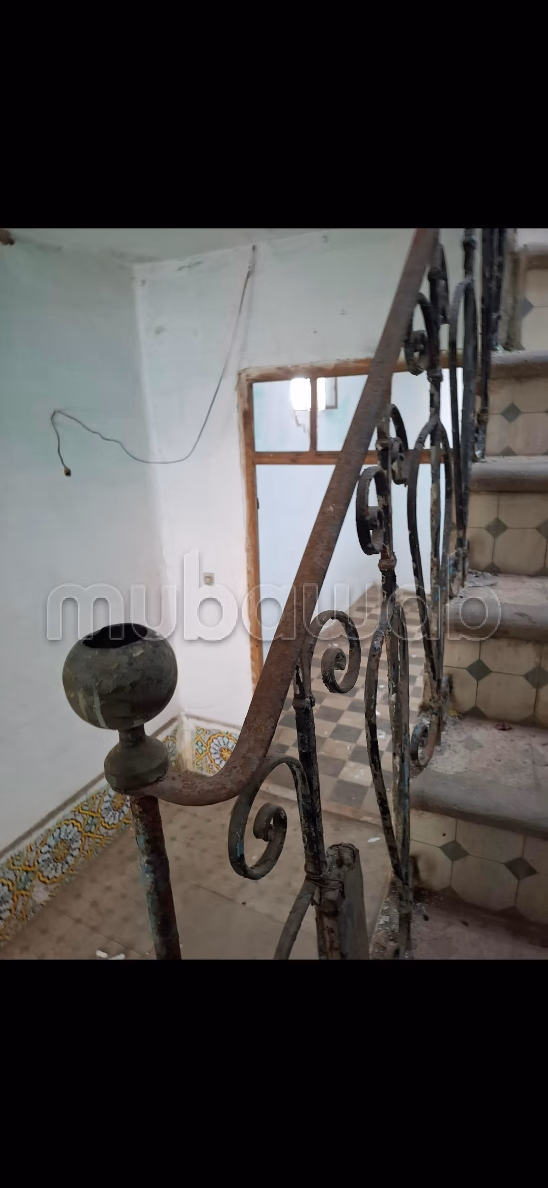 Klein riad in de grote souk aan de winkelstraat