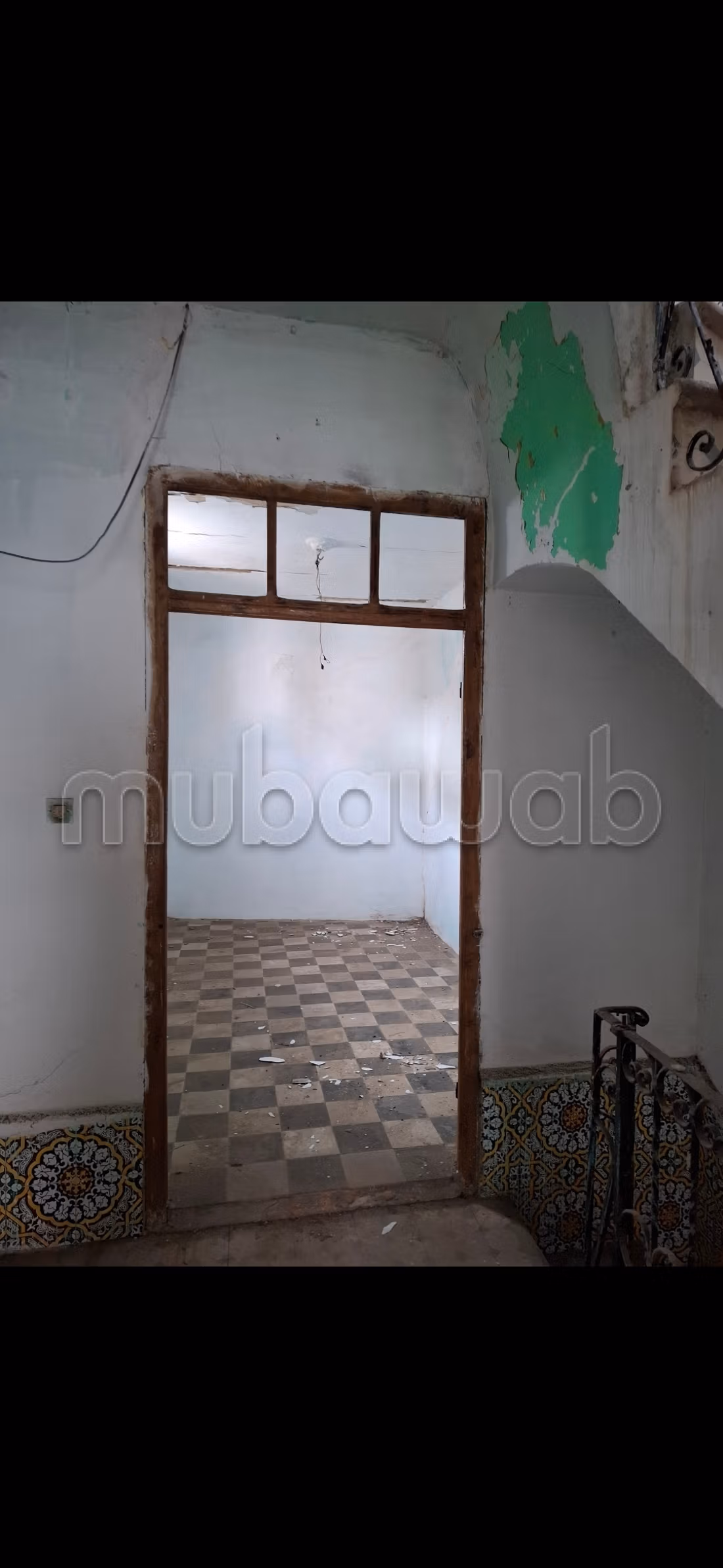 Klein riad in de grote souk aan de winkelstraat