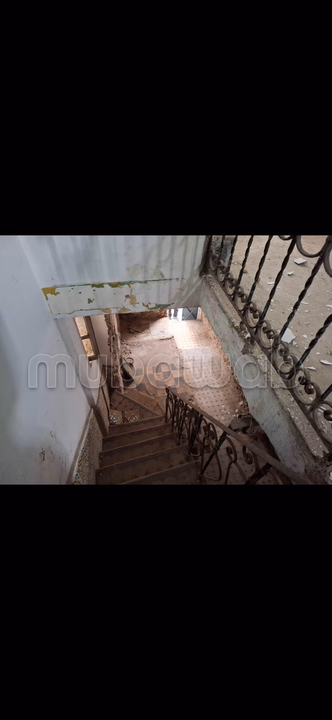 Klein riad in de grote souk aan de winkelstraat