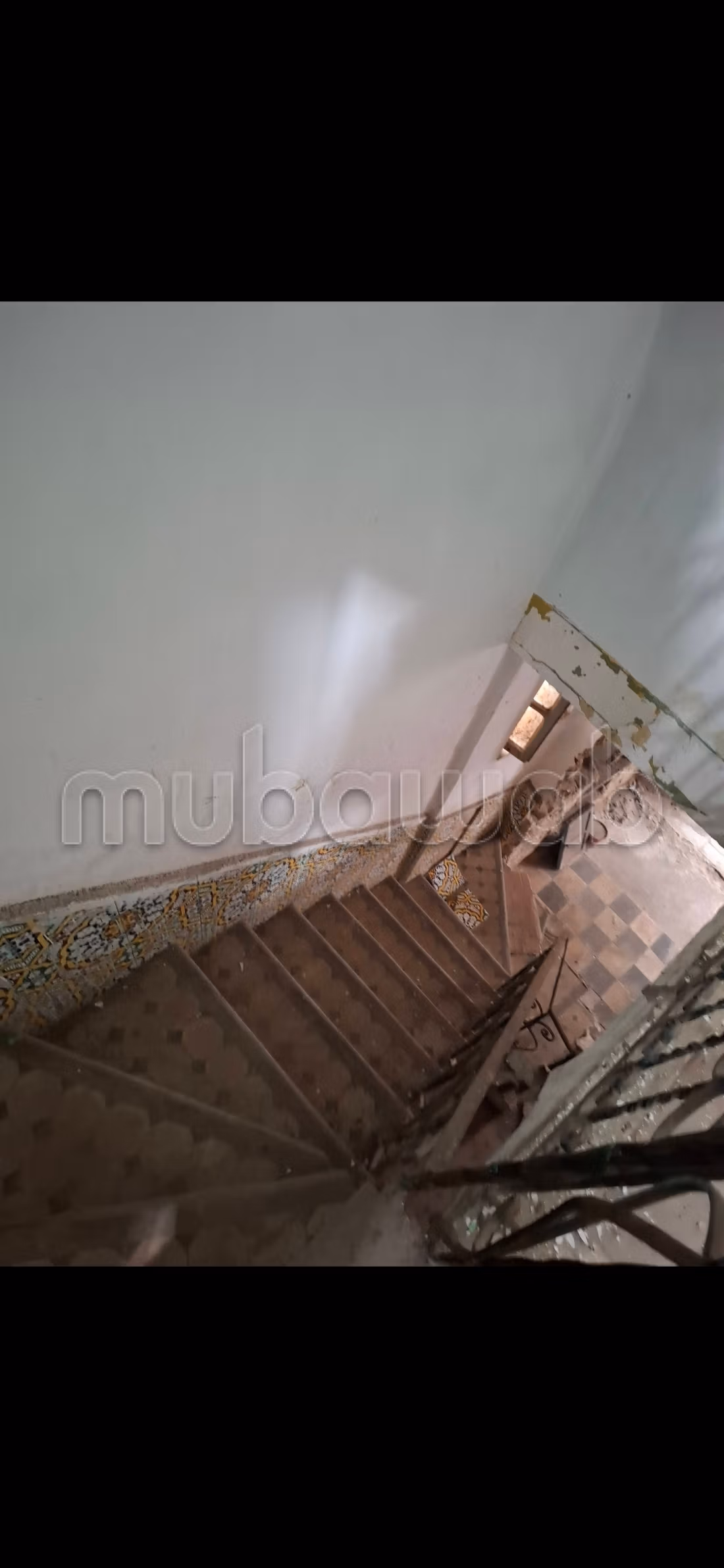Klein riad in de grote souk aan de winkelstraat
