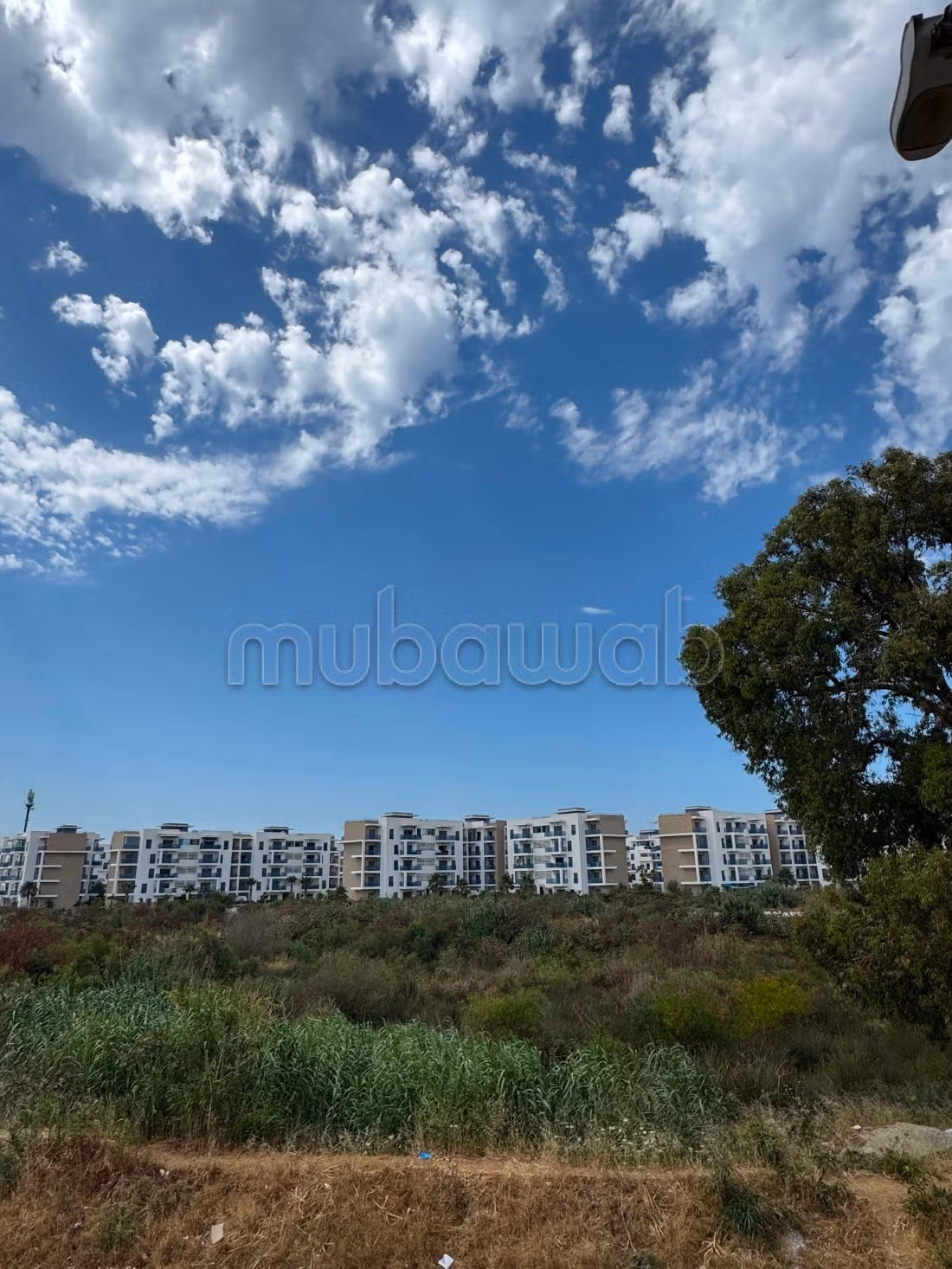 Meraviglioso appartamento in affitto a Martil. Superficie 30 m². Posto auto e balcone.