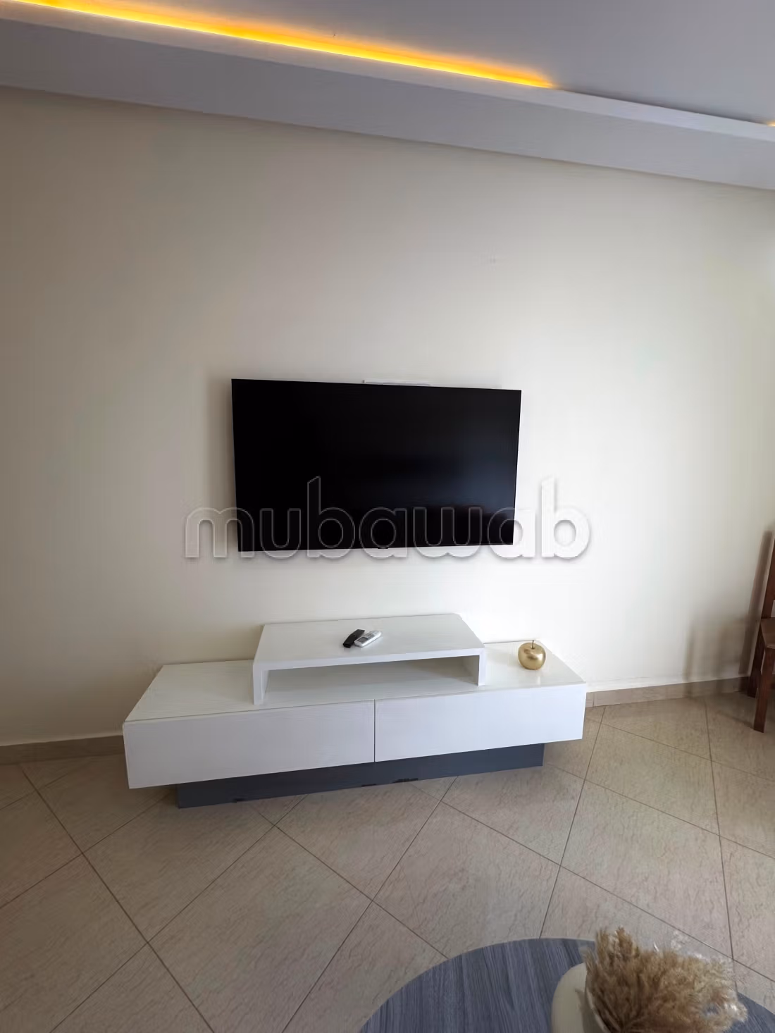 Meraviglioso appartamento in affitto a Martil. Superficie 30 m². Posto auto e balcone.