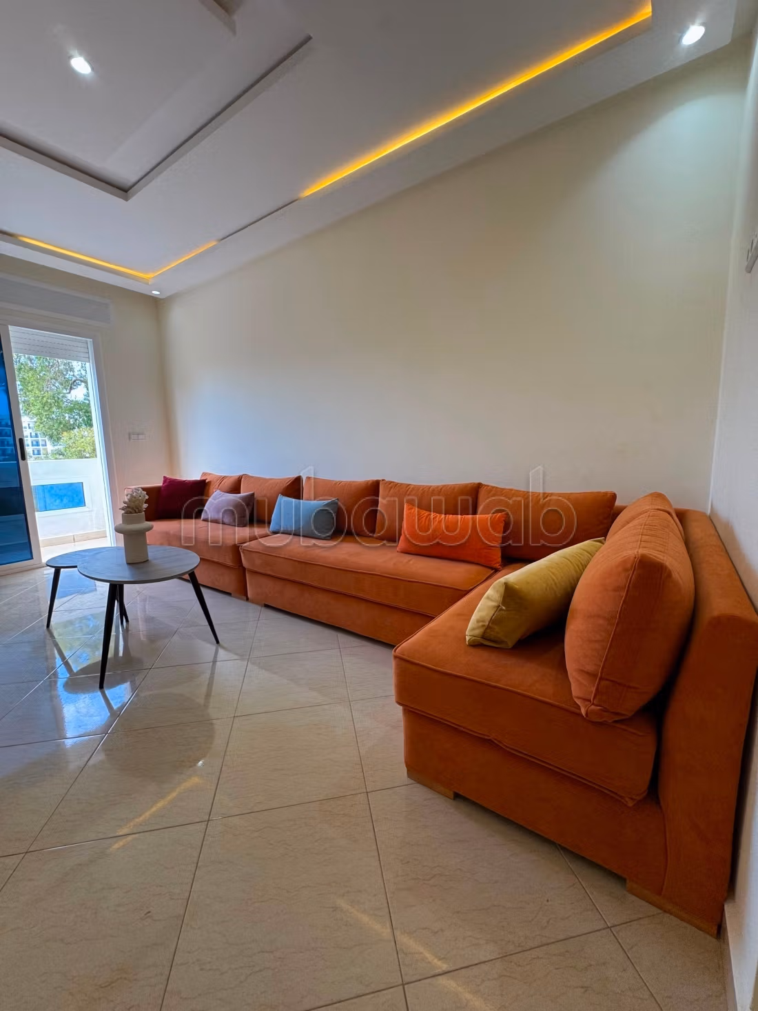 Meraviglioso appartamento in affitto a Martil. Superficie 30 m². Posto auto e balcone.