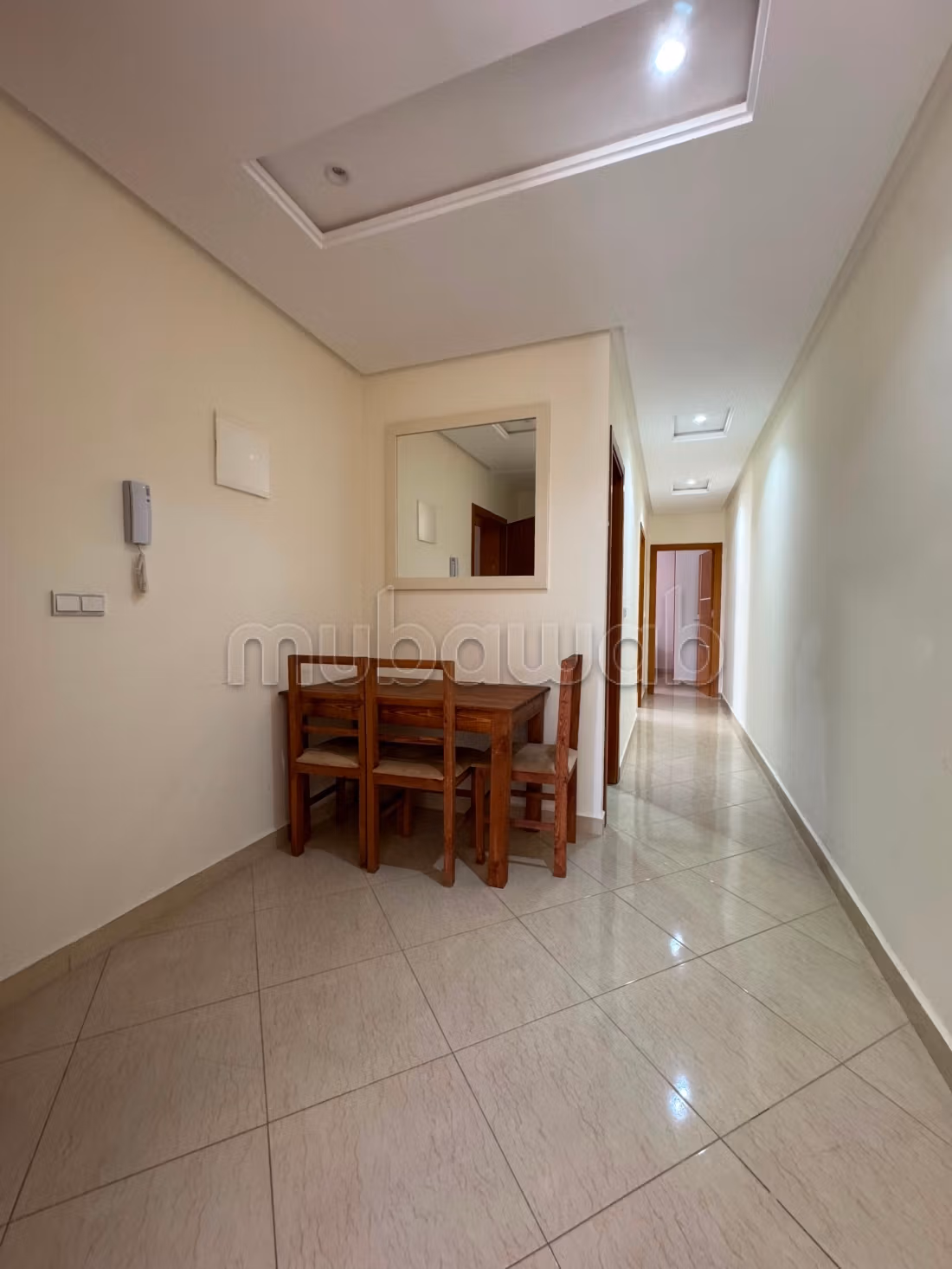 Meraviglioso appartamento in affitto a Martil. Superficie 30 m². Posto auto e balcone.